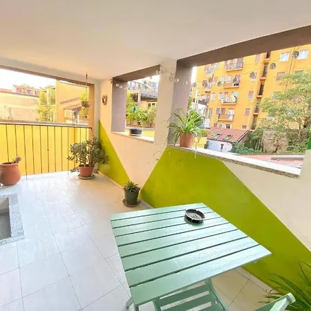 Appartamento Conte Rosso House Con Terrazza In Coorte Tranquilla A Due Passi Da Stazione E Metropolitana Lambrate Milano