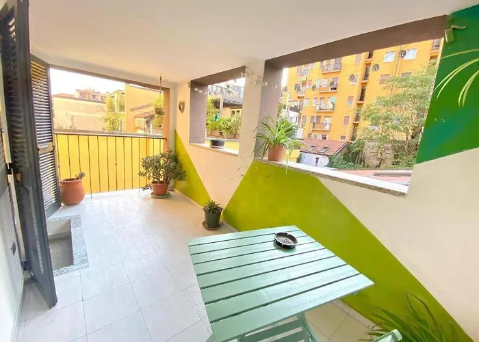 Appartamento Conte Rosso House Con Terrazza In Coorte Tranquilla A Due Passi Da Stazione E Metropolitana Lambrate Milano